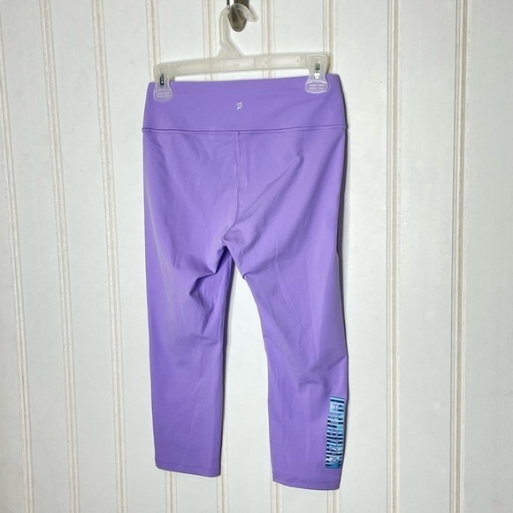 Peloton Women's High Rise Elastic Waist Capri Leggings 647 - Picture 6 of 11